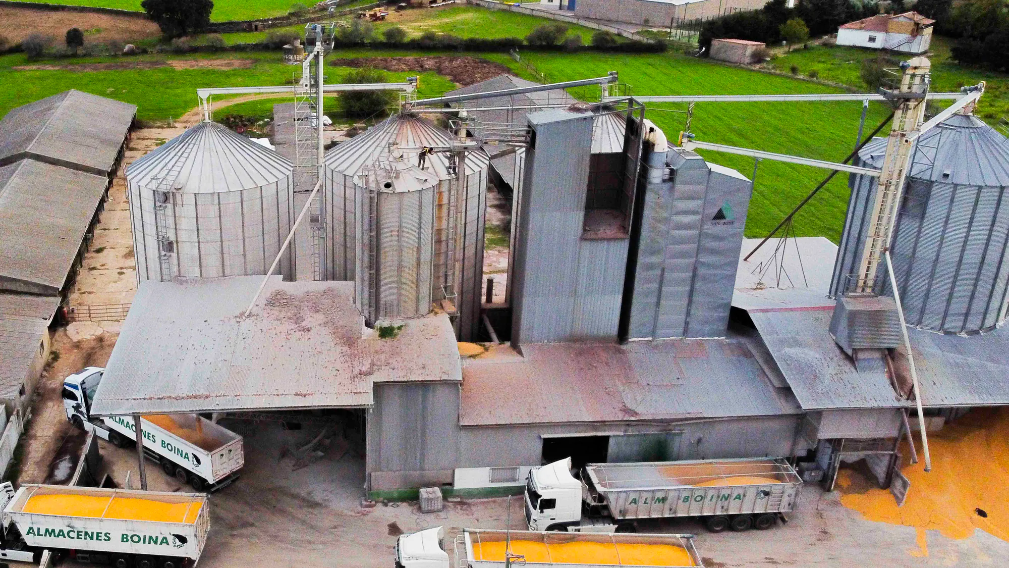 Vista aérea de las instalaciones logísticas de Grupo Boina en Extremadura