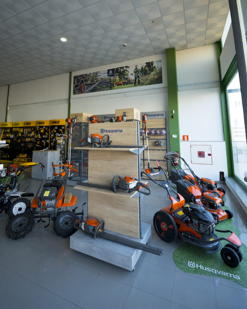 Agro Boina Coria, tienda de ferretería y suministros agrícolas